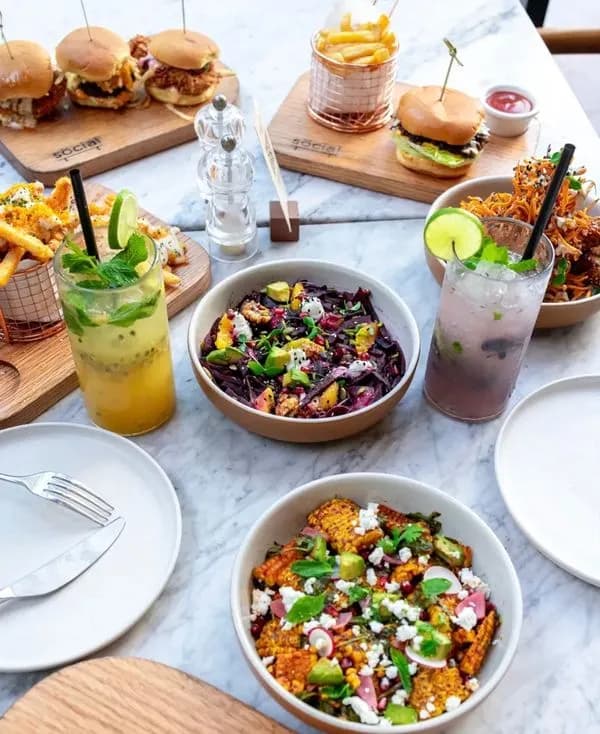 Social Restaurant - UAE